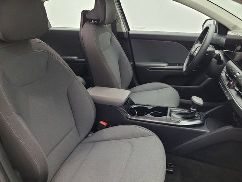 Used 2025 Kia K4 FWD image 21