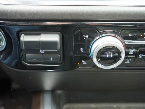 Certified 2024 Chevrolet Silverado 3500 High Country image 7