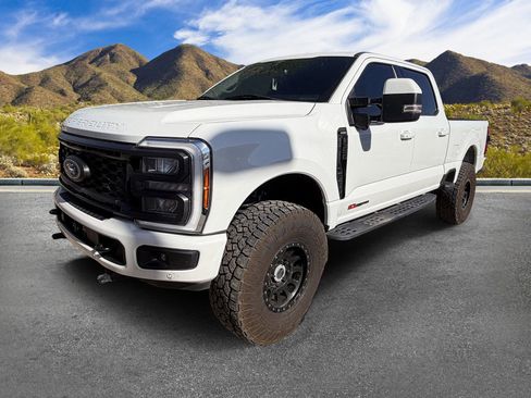 Used 2023 Ford F350 Lariat w/ Lariat Ultimate Package AWD/4WD image 2