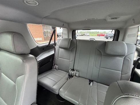 Used 2017 Chevrolet Suburban LT AWD/4WD image 18