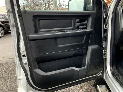Used 2019 RAM 1500 Express image 22
