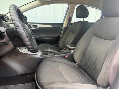 Used 2014 Nissan Sentra SR FWD image 12