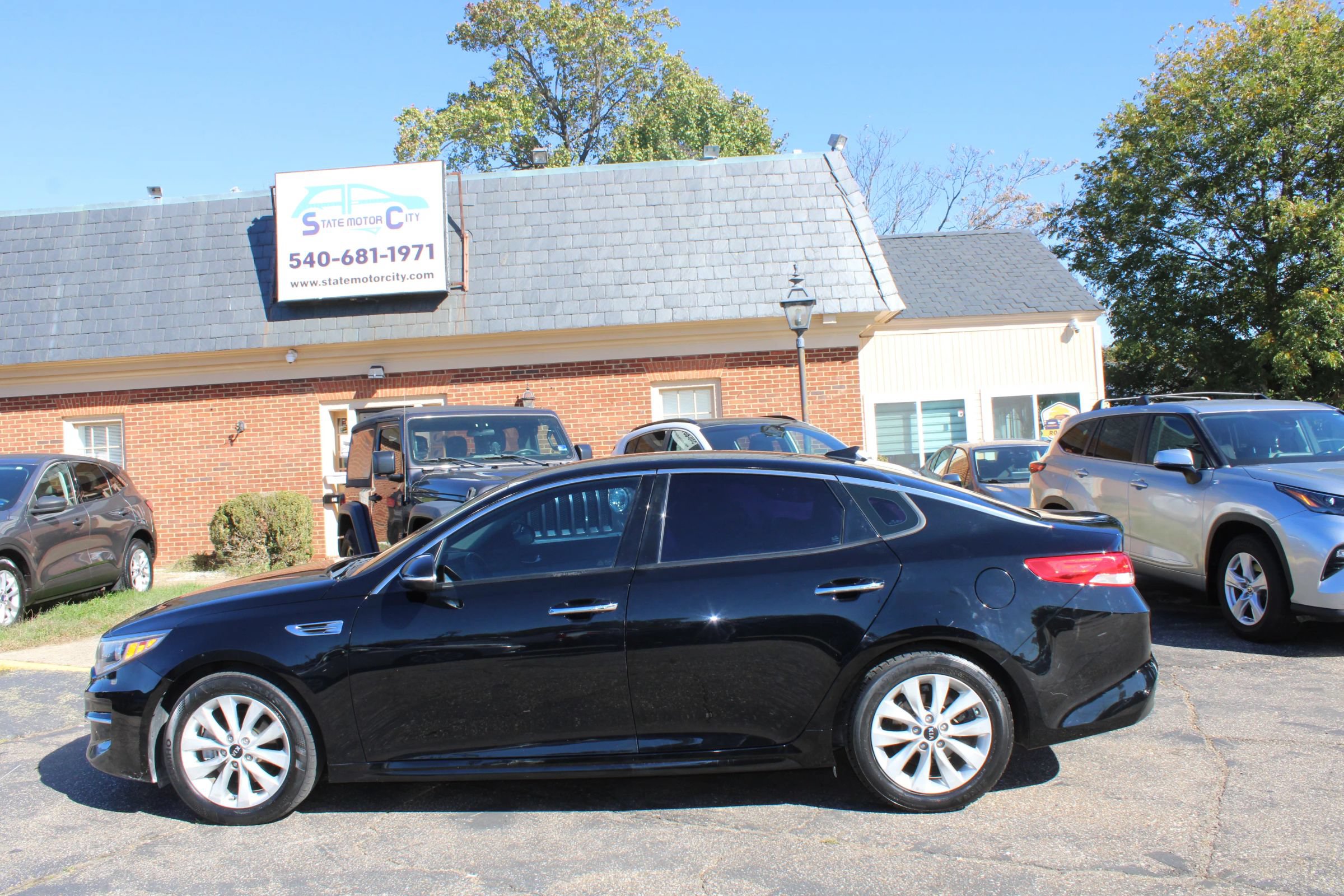 Used 2018 Kia Optima EX FWD image 8