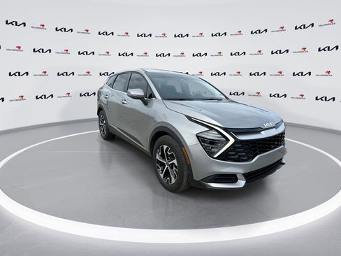 Certified 2024 Kia Sportage EX FWD image 2