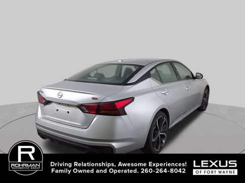 Used 2024 Nissan Altima 2.5 SR FWD image 6