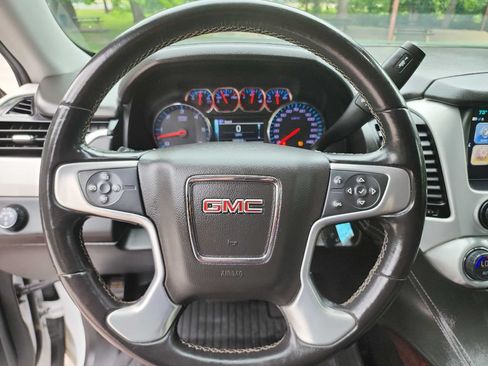 Used 2020 GMC Yukon XL SLE w/ SLE Value Package RWD image 22