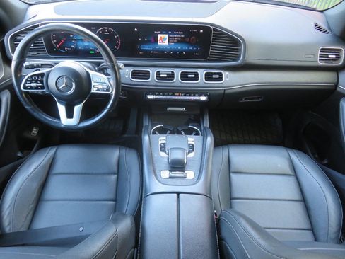 Used 2020 Mercedes-Benz GLS 450 4MATIC image 12