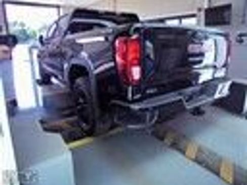 Used 2024 GMC Sierra 1500 Elevation AWD/4WD image 3