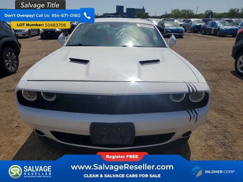 Used 2020 Dodge Challenger SXT w/ Driver Convenience Group AWD/4WD image 7