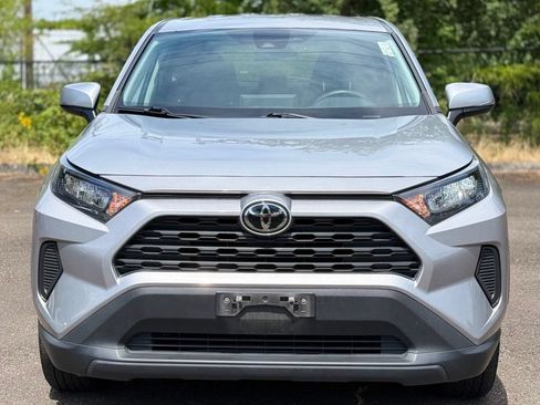 Used 2022 Toyota RAV4 LE AWD/4WD image 8
