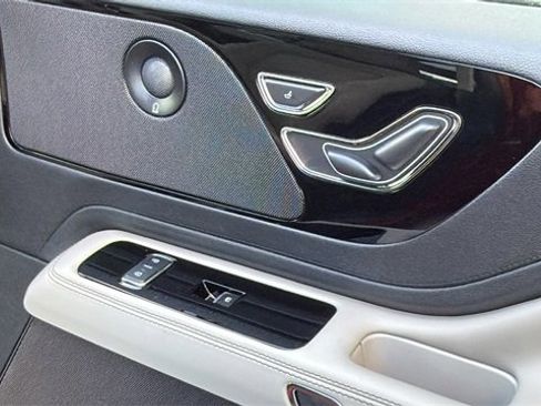 New 2026 Lincoln Aviator Reserve image 7