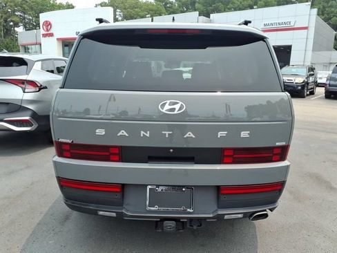 Used 2024 Hyundai Santa Fe SEL AWD/4WD image 2