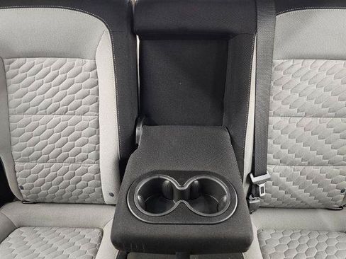 Used 2021 Chevrolet Equinox LS w/ LS Convenience Package FWD image 34