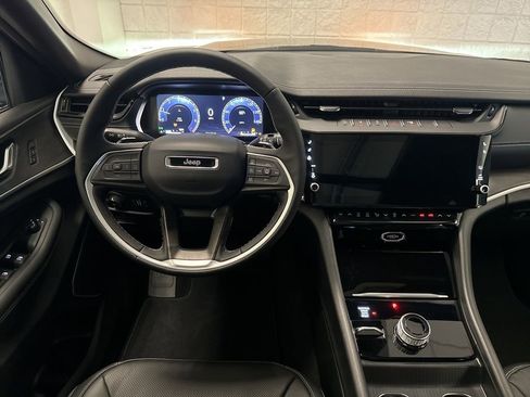 New 2026 Jeep Grand Cherokee Limited AWD/4WD image 23