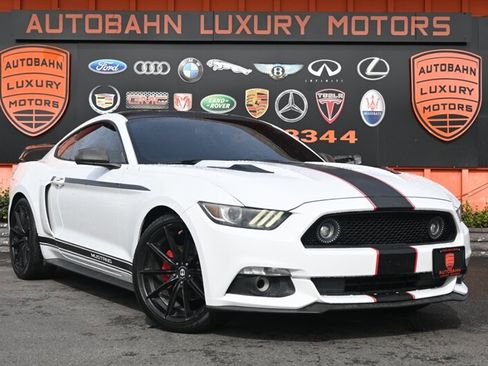 Used 2015 Ford Mustang Coupe image 1