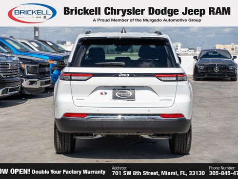 New 2025 Jeep Grand Cherokee Laredo X image 11