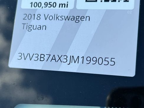 Used 2018 Volkswagen Tiguan SE image 23