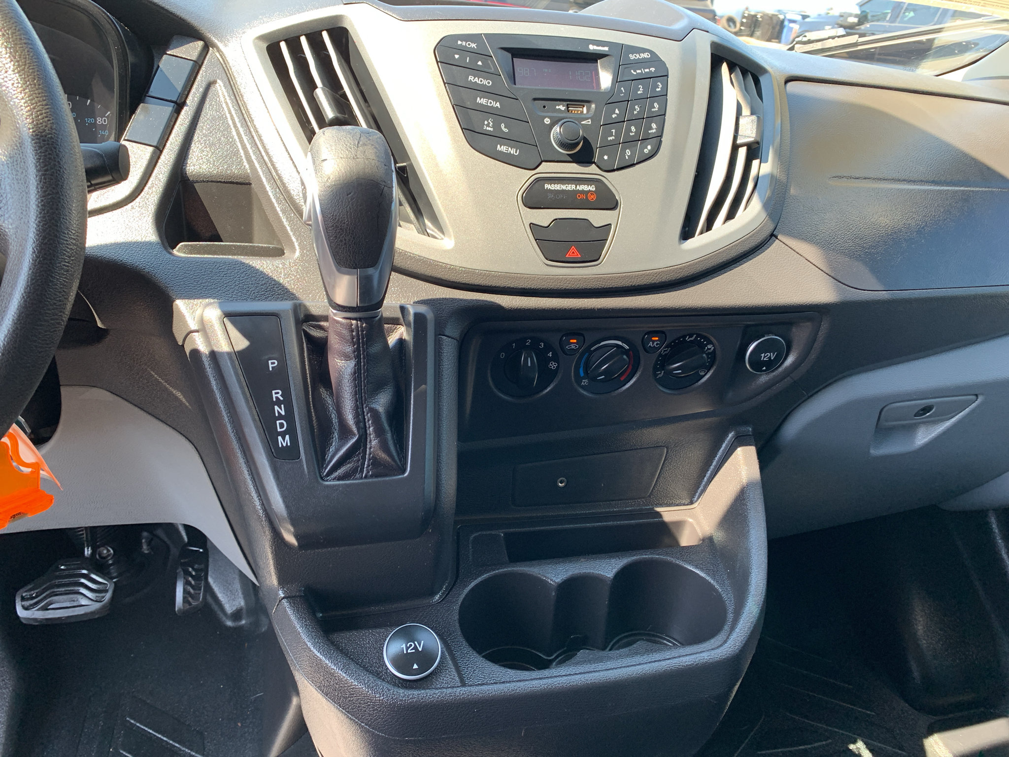 Used 2018 Ford Transit 150 130 Low Roof RWD image 27