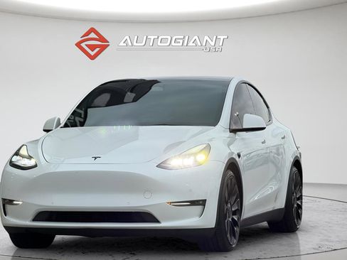 Used 2022 Tesla Model Y Performance image 5
