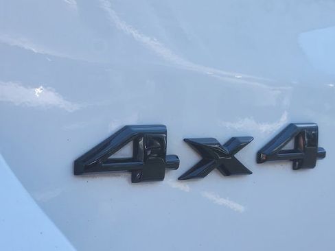 Used 2019 Jeep Grand Cherokee Altitude AWD/4WD image 30