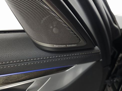 Used 2020 BMW 745e xDrive image 14