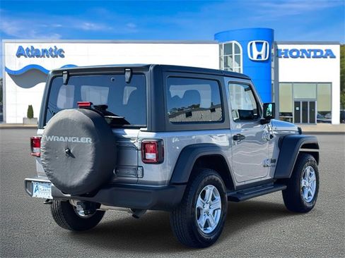 Used 2021 Jeep Wrangler Sport S image 5