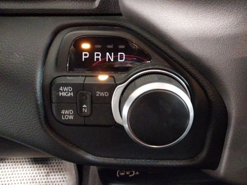 Used 2024 RAM 2500 Big Horn w/ Bed Utility Group image 18