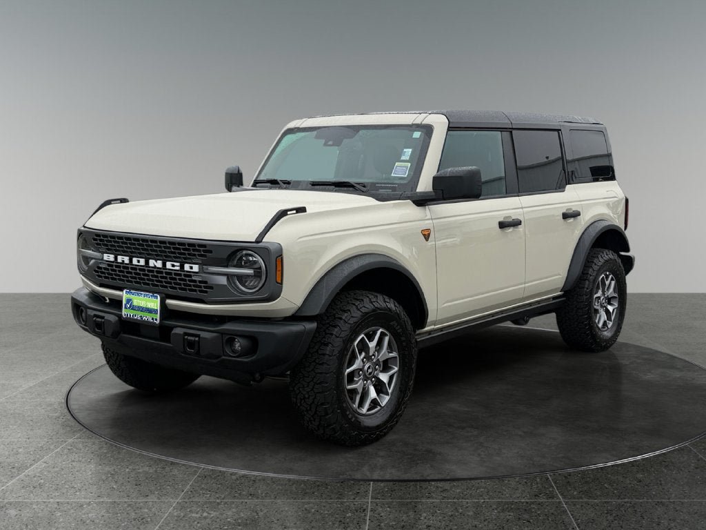 Used 2025 Ford Bronco Badlands AWD/4WD image 4