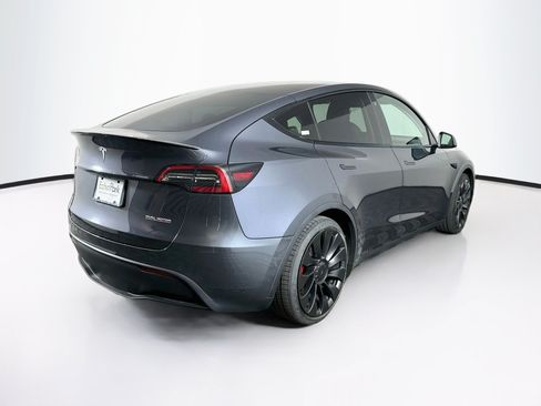 Used 2022 Tesla Model Y Performance AWD/4WD image 9