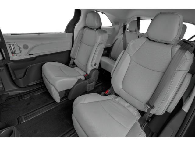 Used 2021 Toyota Sienna Limited FWD image 13