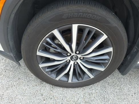 Certified 2023 INFINITI QX60 Sensory w/ Vision Package AWD/4WD image 16