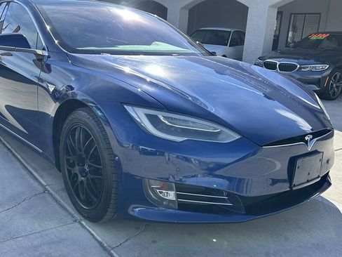Used 2018 Tesla Model S 75D image 10