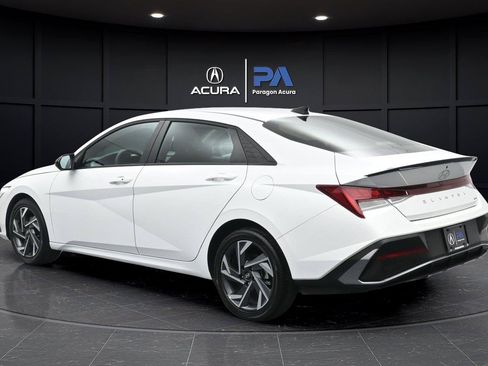 Used 2025 Hyundai Elantra SEL FWD image 25
