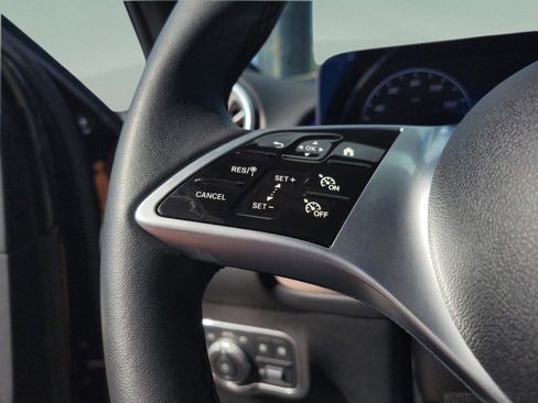 Certified 2026 Mercedes-Benz GLB 250 image 30