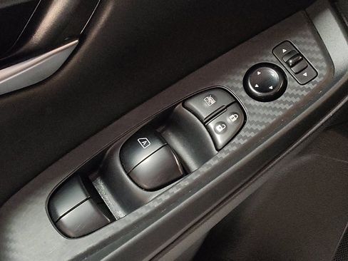 Used 2025 Nissan Sentra SV FWD image 27