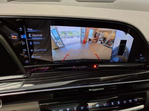 Certified 2024 Cadillac Escalade Sport AWD/4WD image 28