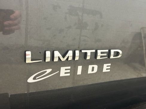 Used 2017 Ford Expedition EL Limited w/ Equipment Group 301A AWD/4WD image 29