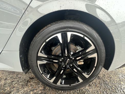Used 2022 Kia K5 GT-Line w/ GT-Line Awd Premium Package image 9