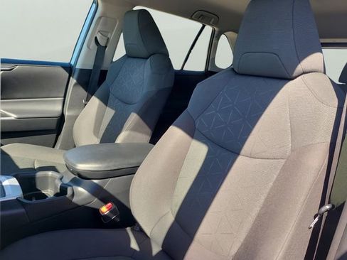 Used 2024 Toyota RAV4 XLE image 24