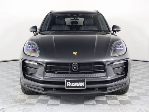 Certified 2026 Porsche Macan AWD/4WD image 10