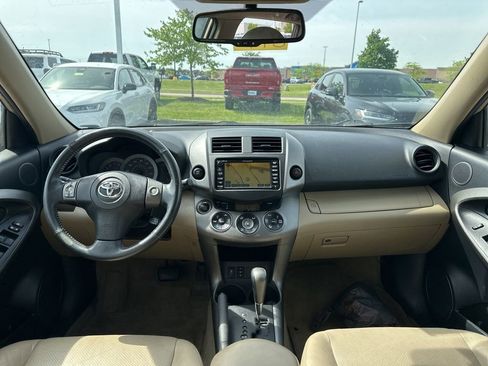 Used 2009 Toyota RAV4 Limited AWD/4WD image 21