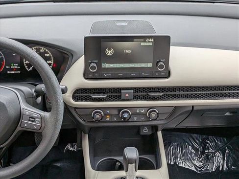 Certified 2024 Honda HR-V LX image 12