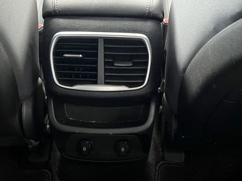 Used 2020 Hyundai Santa Fe SEL w/ Convenience Package image 20