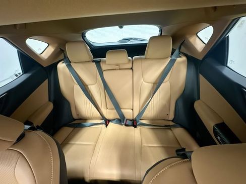 Used 2024 Lexus NX 250 FWD image 25