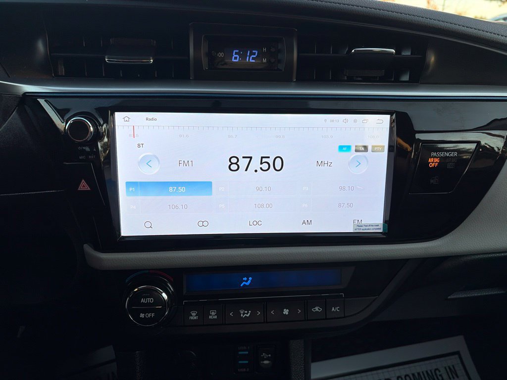 Used 2015 Toyota Corolla LE w/ Body Protection Package #1 FWD image 27
