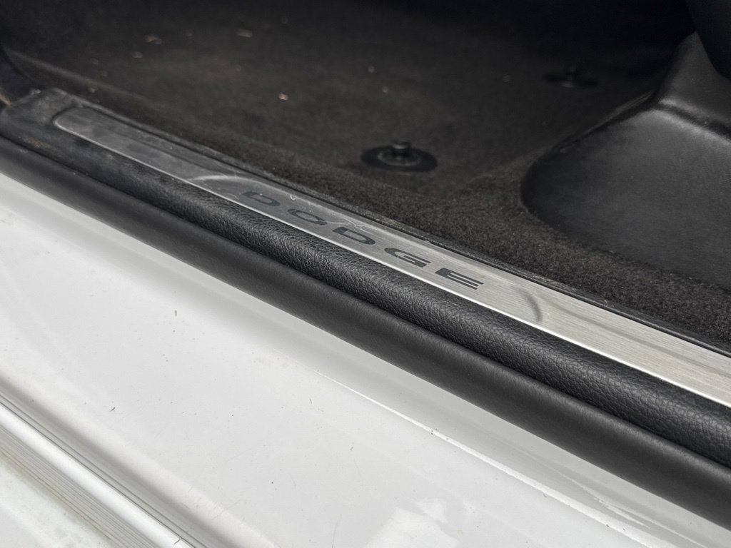 Used 2022 Dodge Durango R/T RWD image 24