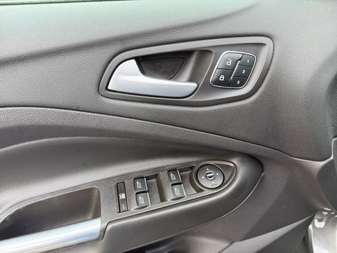 Used 2014 Ford Escape Titanium w/ Equipment Group 401A FWD image 23