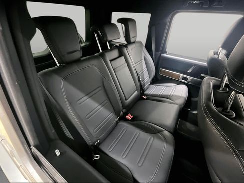 Used 2025 Mercedes-Benz G 550 image 19