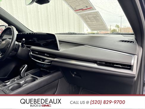 Used 2025 Cadillac XT4 Premium Luxury image 50