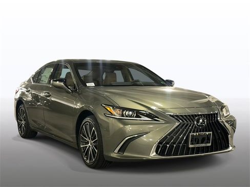 New 2025 Lexus ES 300h w/ Premium Package image 8